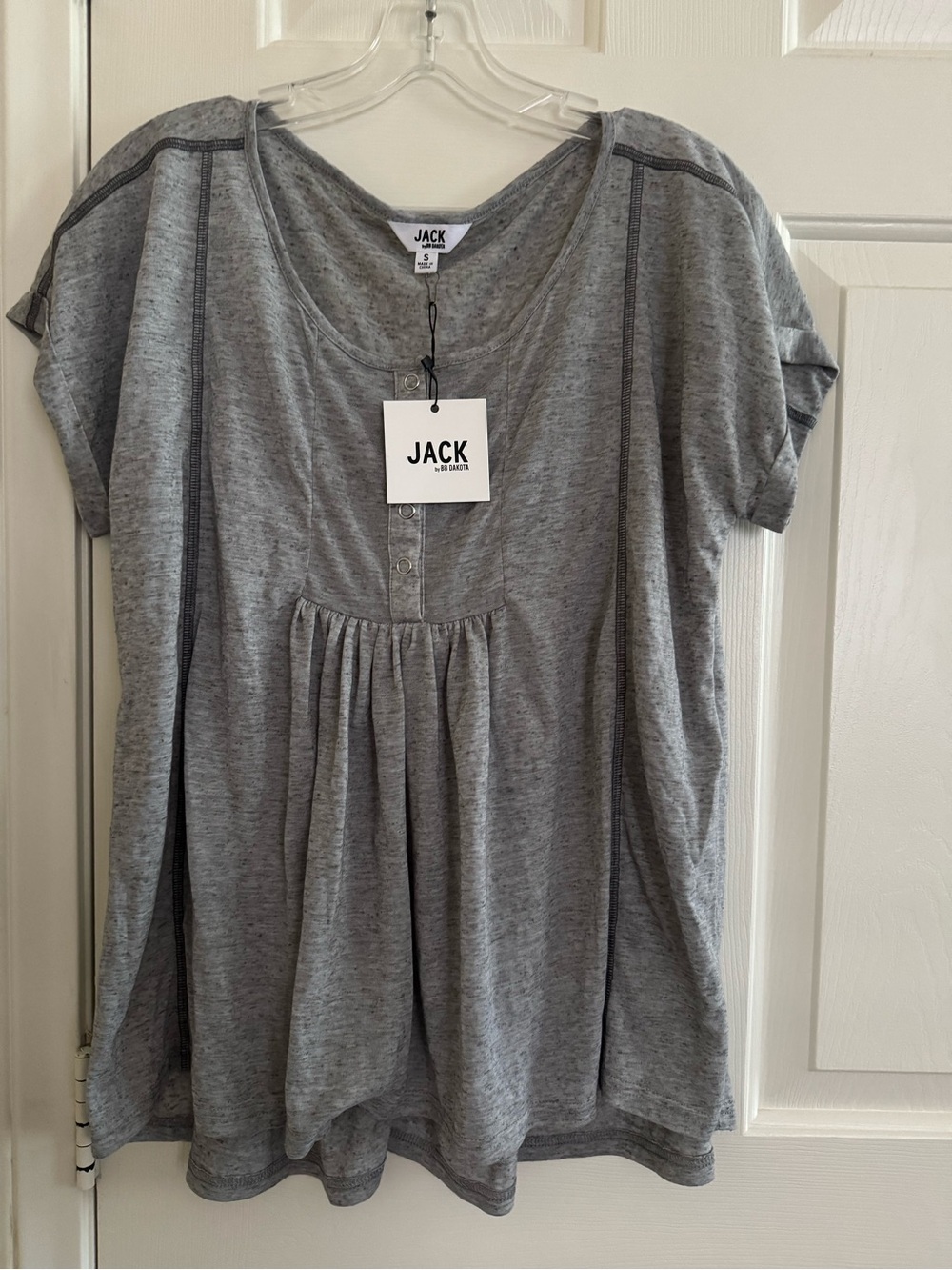 Jack by BB Dakota Heather Gray Scoop Neck Short Sleeve Top